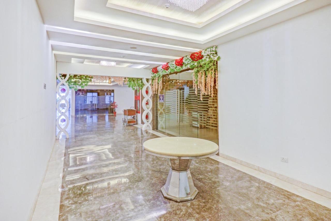 Oyo Townhouse 484 Sanskriti Hotel Delhi  Eksteriør billede